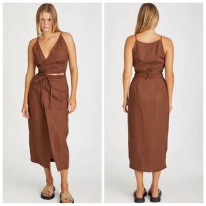 Zulu and Zephyr Chocolate Linen Wrap Skirt sz.US 4 Runs Small
